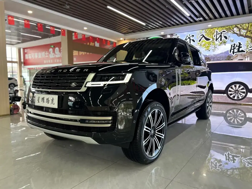 Land Rover Range Rover 3.0 L6 400PS Golden Age 7-Seater Long Wheelbase 2023