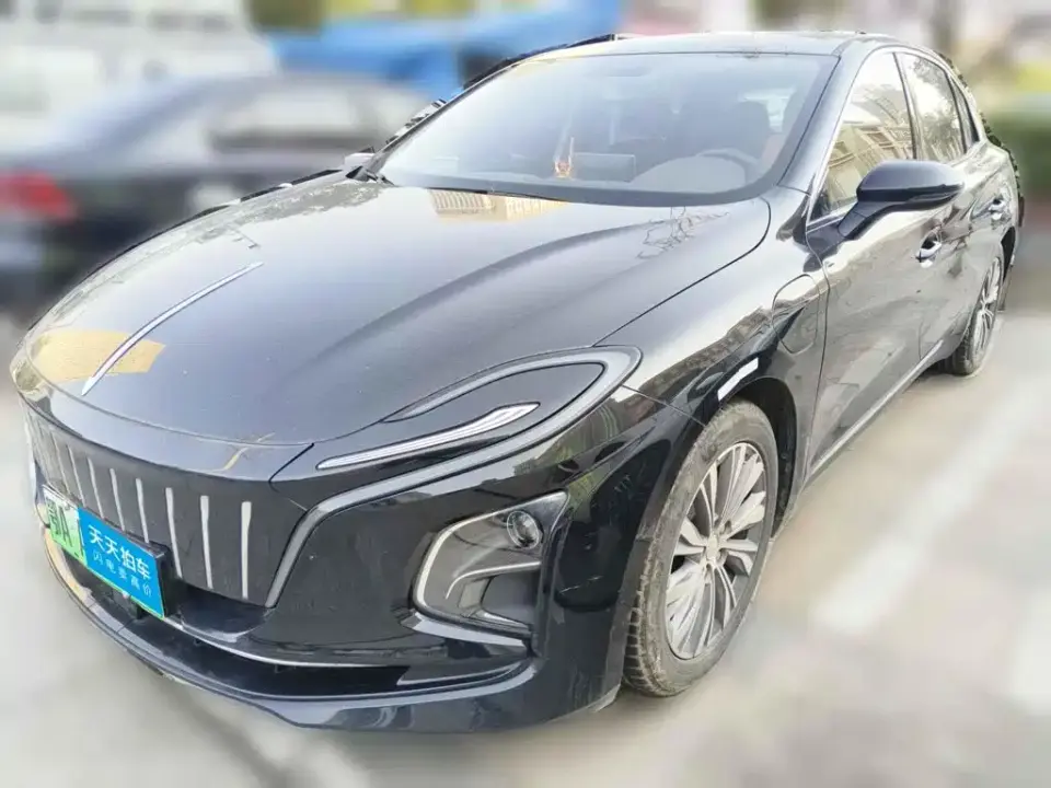 Hongqi E-QM5 500km Travel Edition 2024