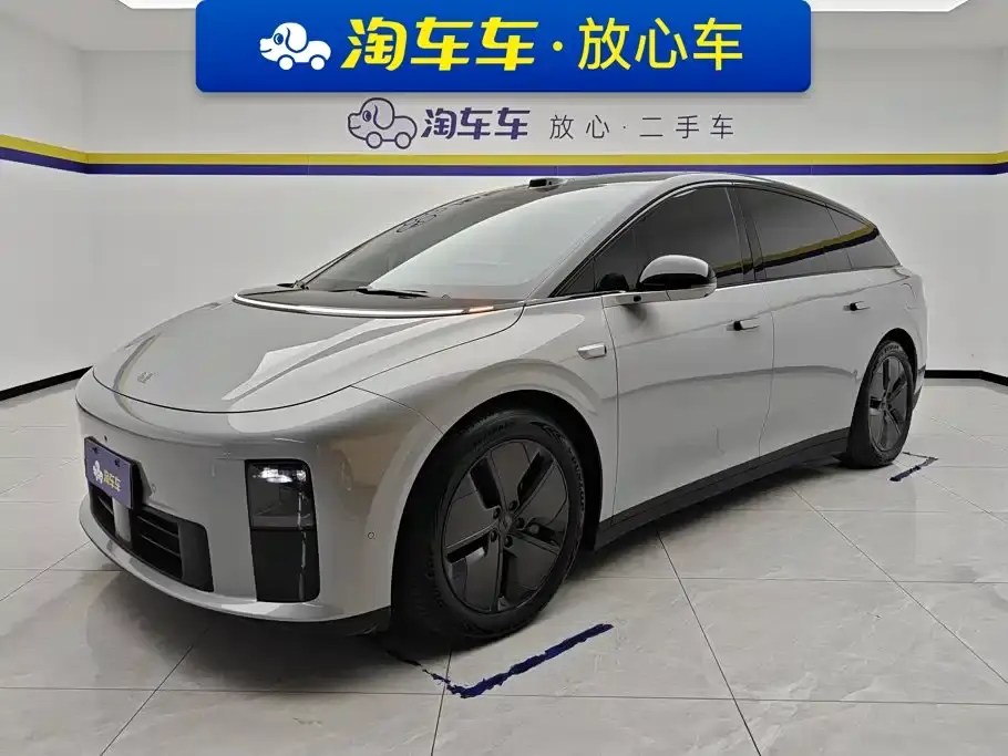 Li Auto i6 2WD Base Model 2026