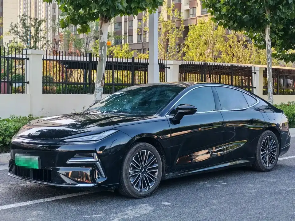 Geely Galaxy Galaxy Xingyao 8 130km EM-i Premium Edition 2025