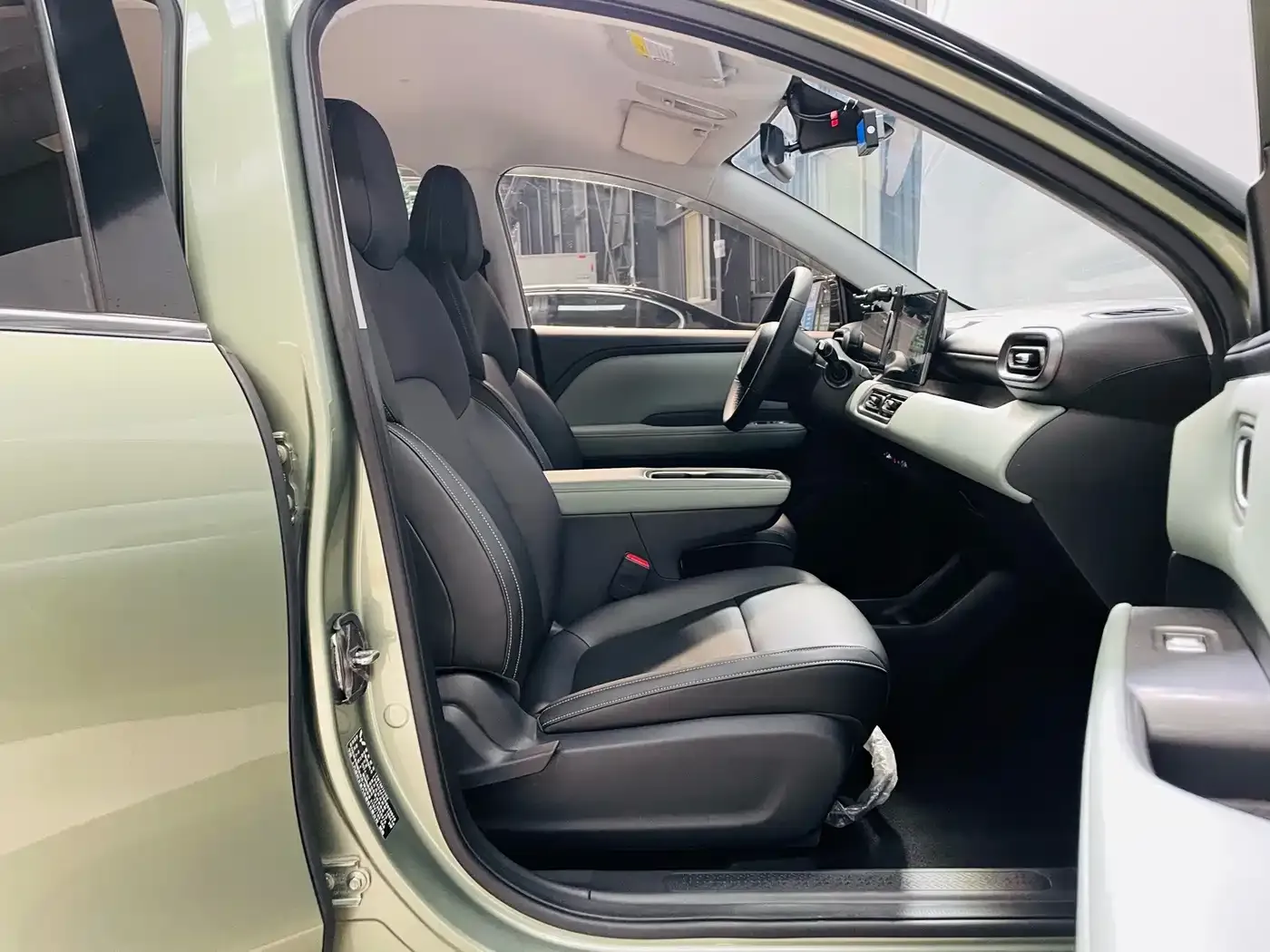 Wuling Motors Wuling Binguo PLUS Model 510km Flagship Edition 4-Seater 2024 — фото 22