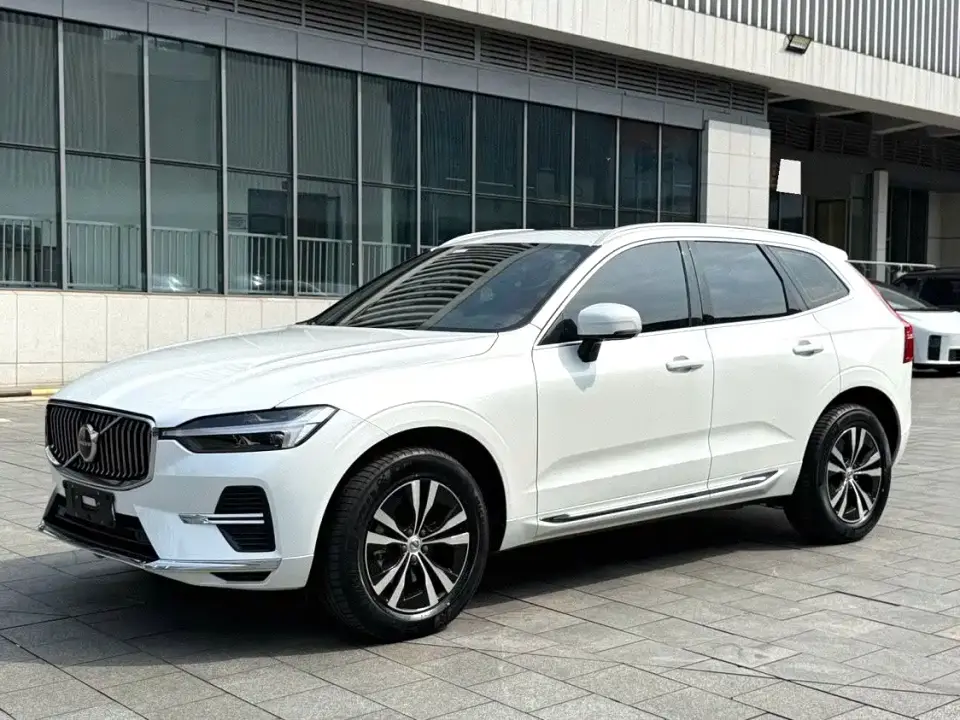 Volvo XC60 B5 AWD Smart Luxury Edition 2023