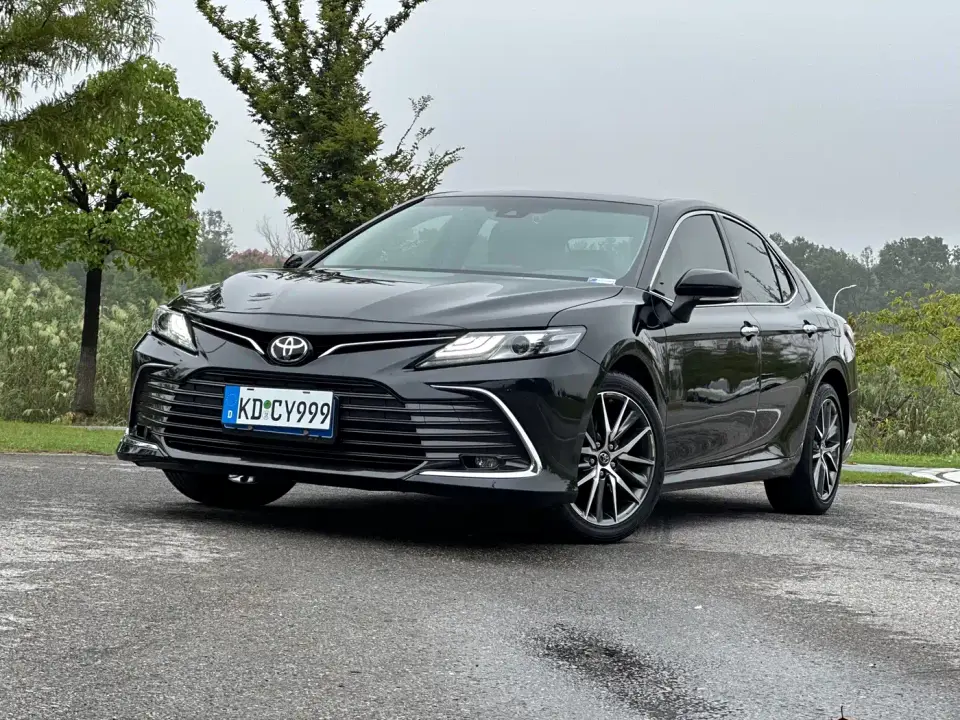 Toyota Camry 2.5G Luxury Edition 2022