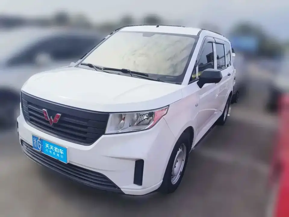 Wuling Motors Wuling Hongguang PLUS 1.5L Manual Standard 5-seater 2023