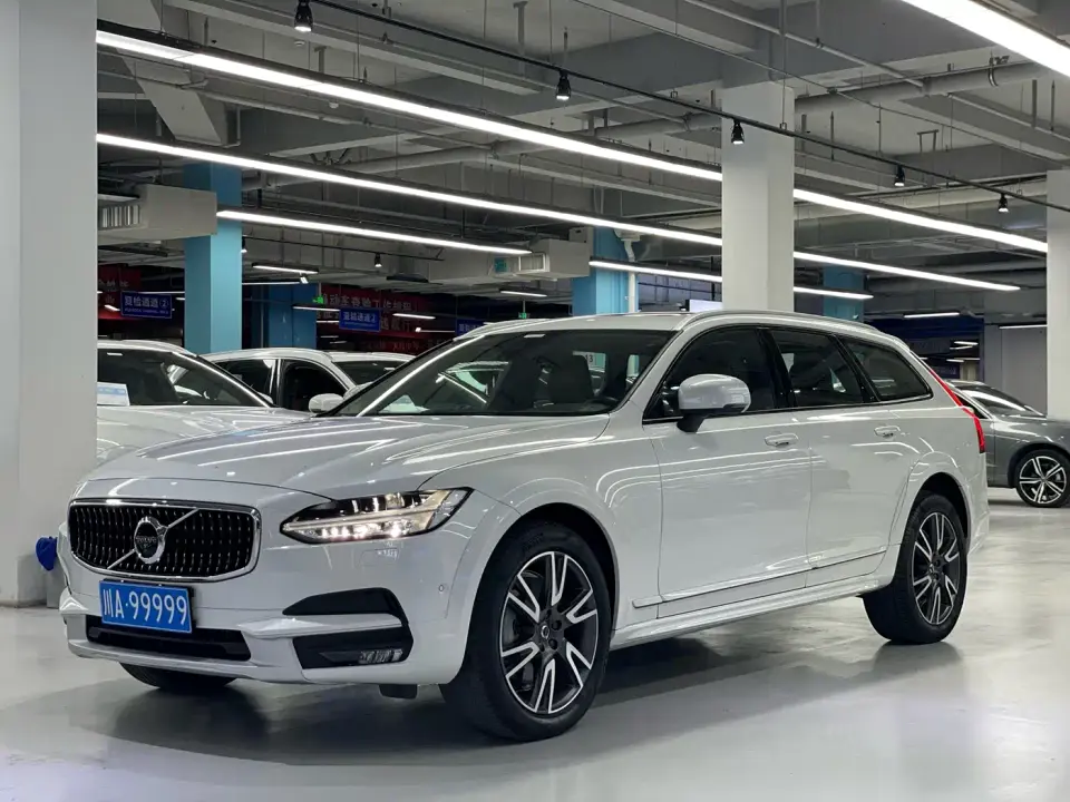 Volvo V90 Cross Country T5 AWD Intelligent Premium China VI 2019
