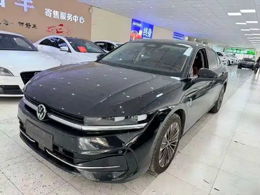 Volkswagen Magotan Model 380TSI DSG Premium Edition Damai Package 2026