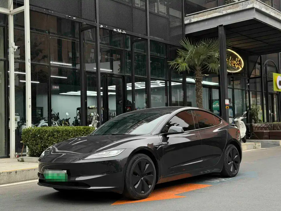 Tesla Model 3 Rear-Wheel Drive 2024