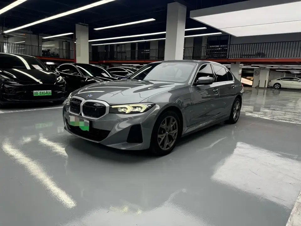 BMW i3 eDrive 35 L 2022