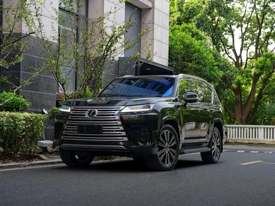 Lexus LX 700h Boundary Edition 2025