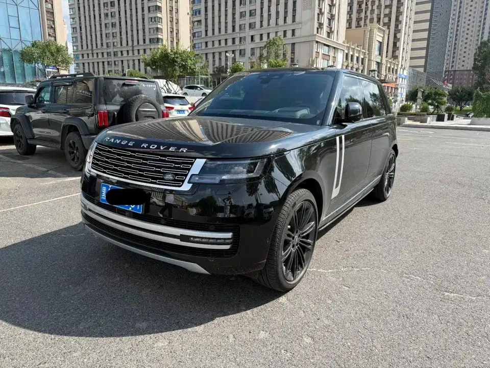 Land Rover Range Rover 3.0 L6 400PS Genesis Extended Wheelbase 2025