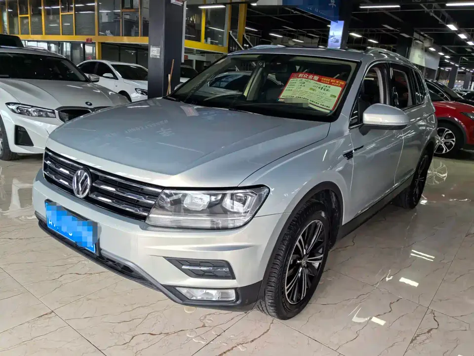 Volkswagen Tiguan L Facelift 330TSI Auto 2WD Panorama Comfort China VI 2020