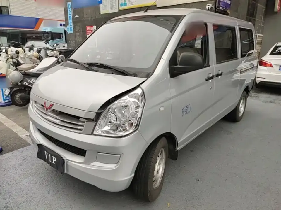 Wuling Motors Wuling Rongguang S 1.5L Base 5/7 Seater 2023