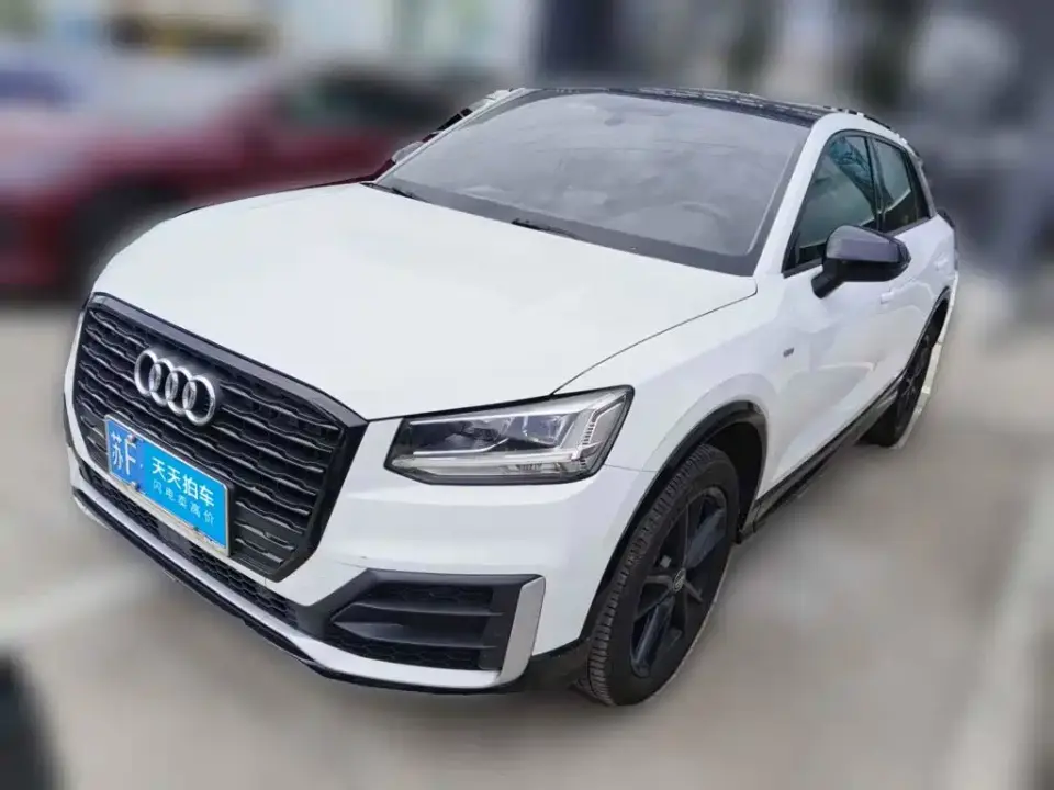 Audi Q2L Model 35 TFSI Fashion Dynamic 2021