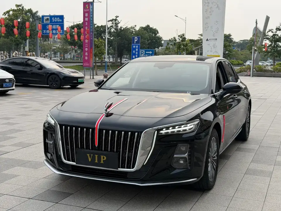 Hongqi H5 1.5T DCT Smart Connect Flag Joy Edition 2024