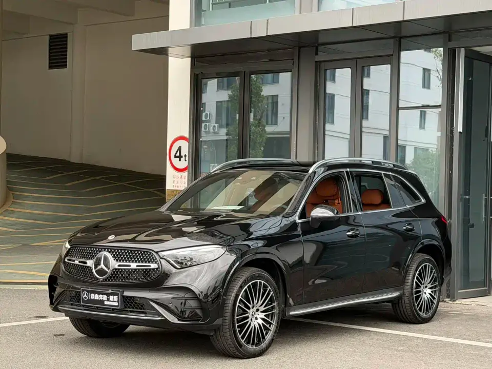 Mercedes-Benz GLC-Class GLC 300 L 4MATIC Luxury 5-Seater 2026