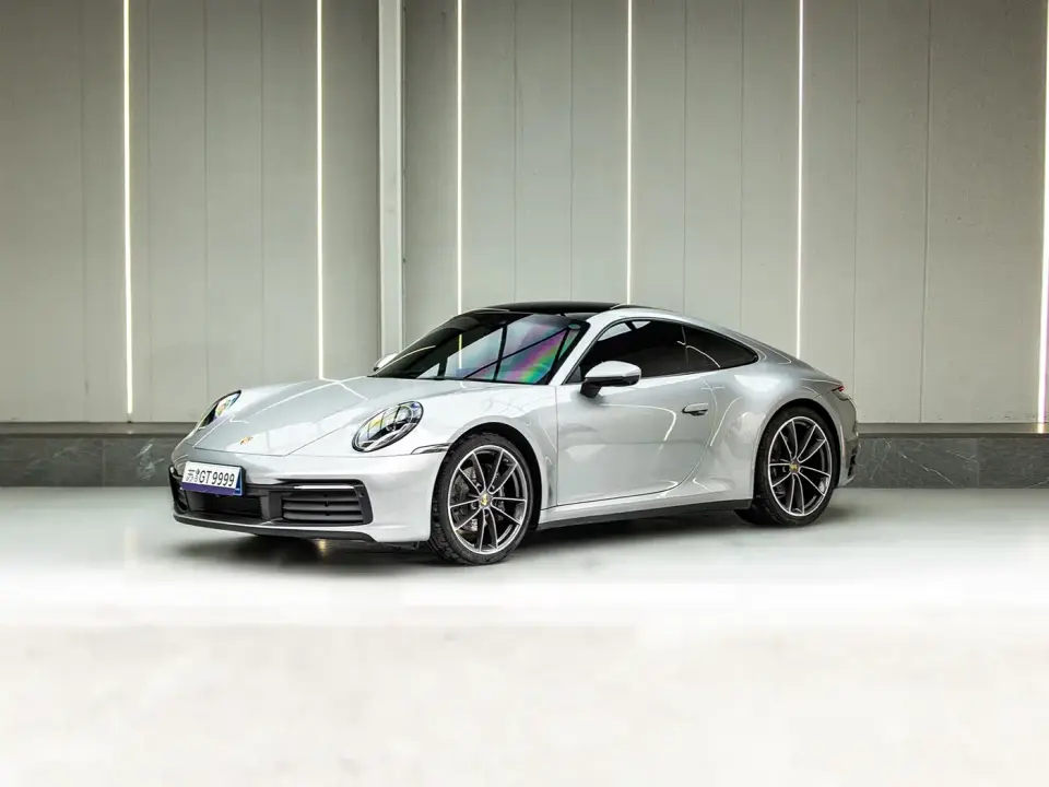 Porsche 911 Carrera 3.0T 2021