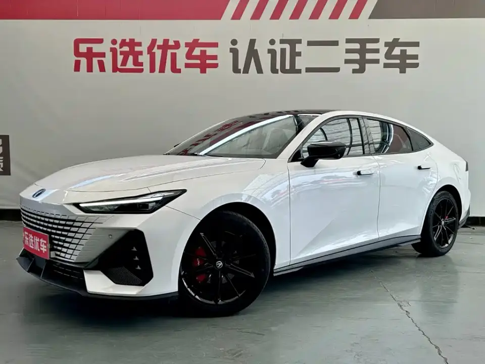 Changan UNI-V 1.5T Luxury Edition 2023