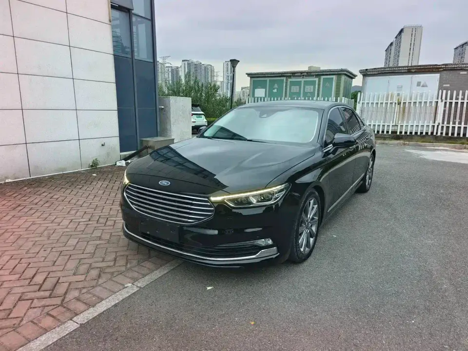 Ford Taurus EcoBoost 245 Premium Edition 2020