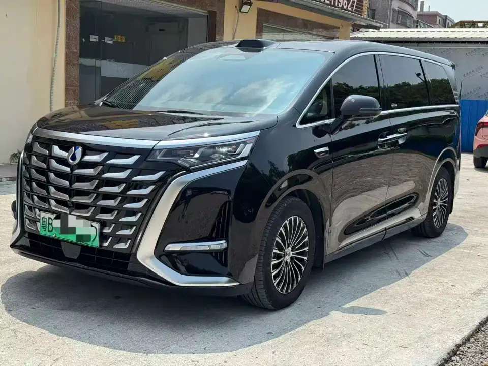 Denza D9 DM-i Smart Drive Edition 1020 AWD Prestige 2025