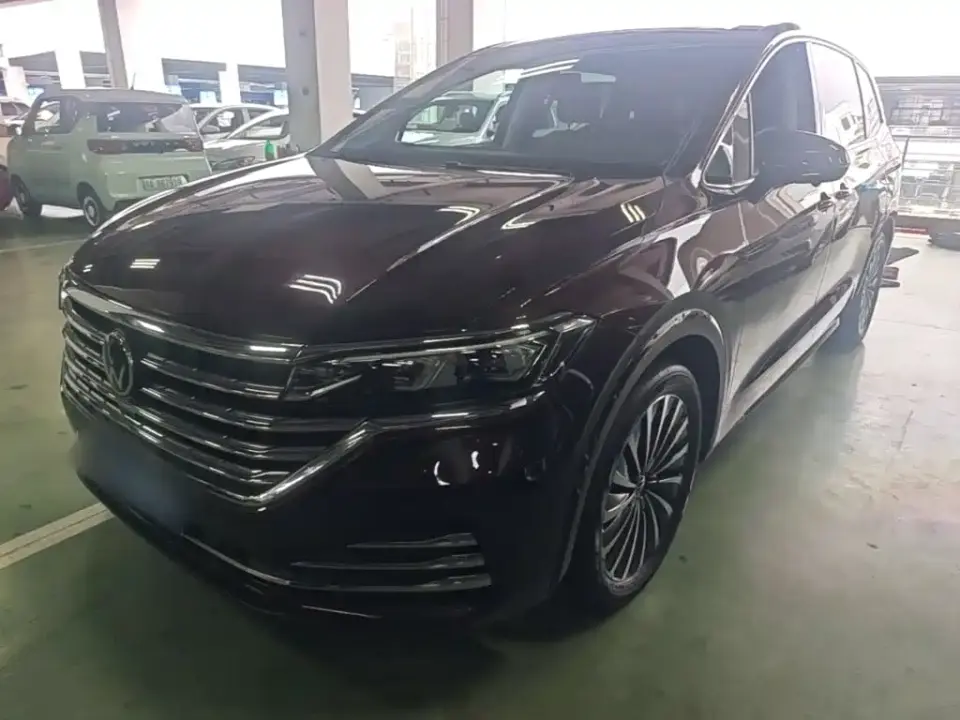 Volkswagen Viloran Facelift 380TSI Premium Edition 2023