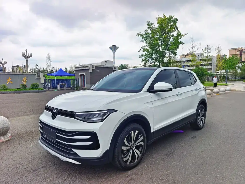 Volkswagen Tharu Model Rising Star 1.5L Advance Edition 2025