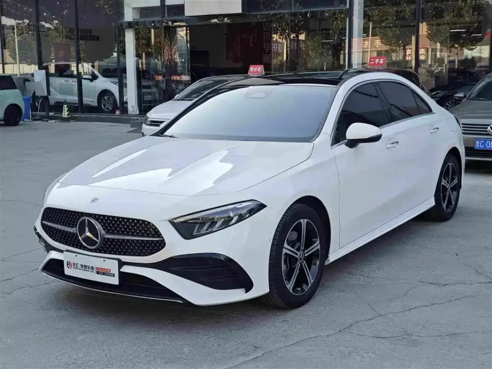 Mercedes-Benz A-Class Facelift A 200 L Fashion 2024