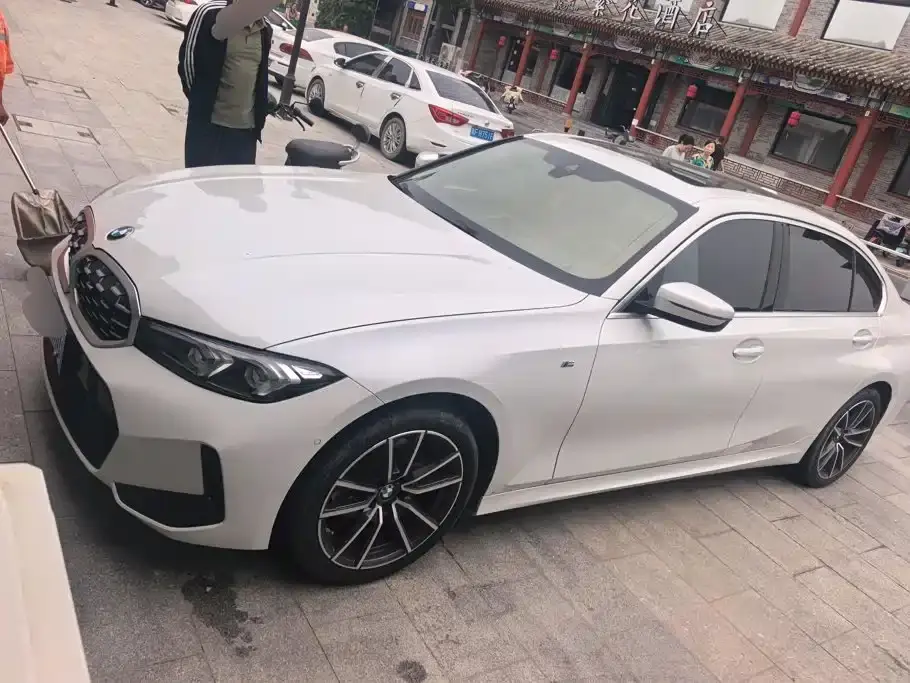 BMW 3 Series 325Li M Sport Package 2022