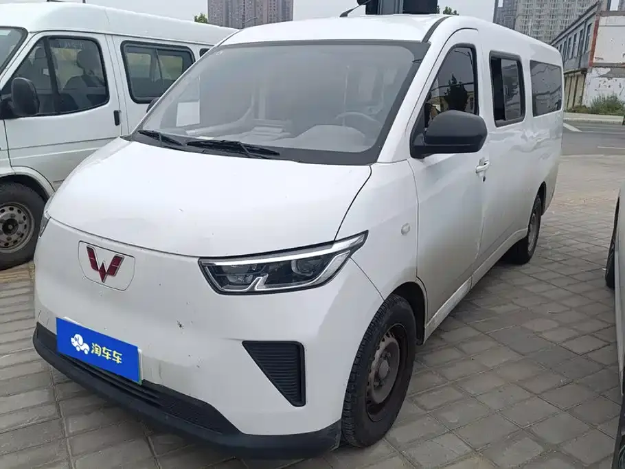 Wuling Motors Wuling Yangguang 300km Comfort Passenger Version 60kW 2025