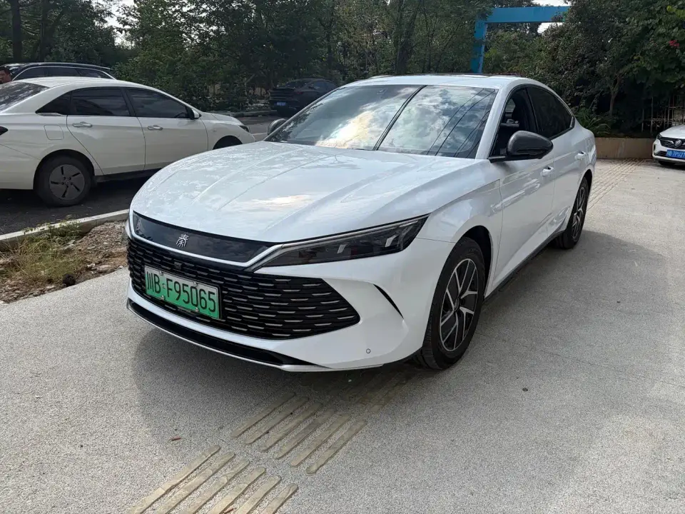 BYD Qin L DM-i 120KM Leading 2025
