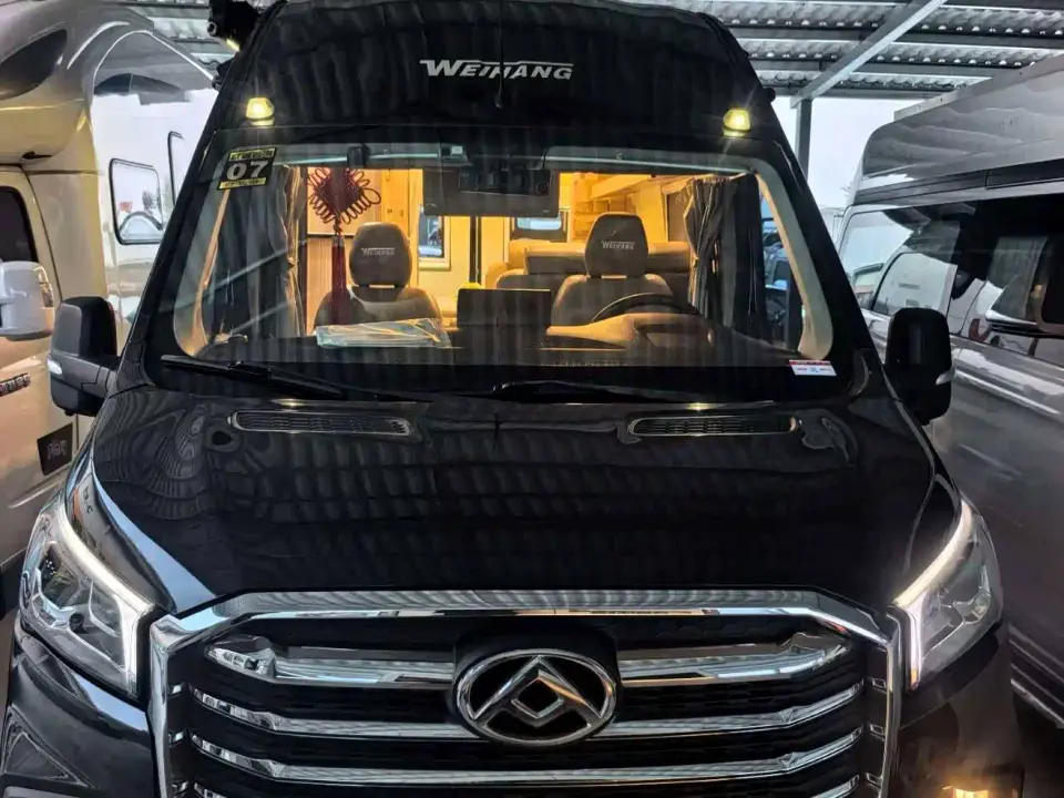 SAIC Maxus MAXUS V90 RV 2.0T Travel Home V90 Self-Contained Class B RV Luxury Transverse Bed 2021