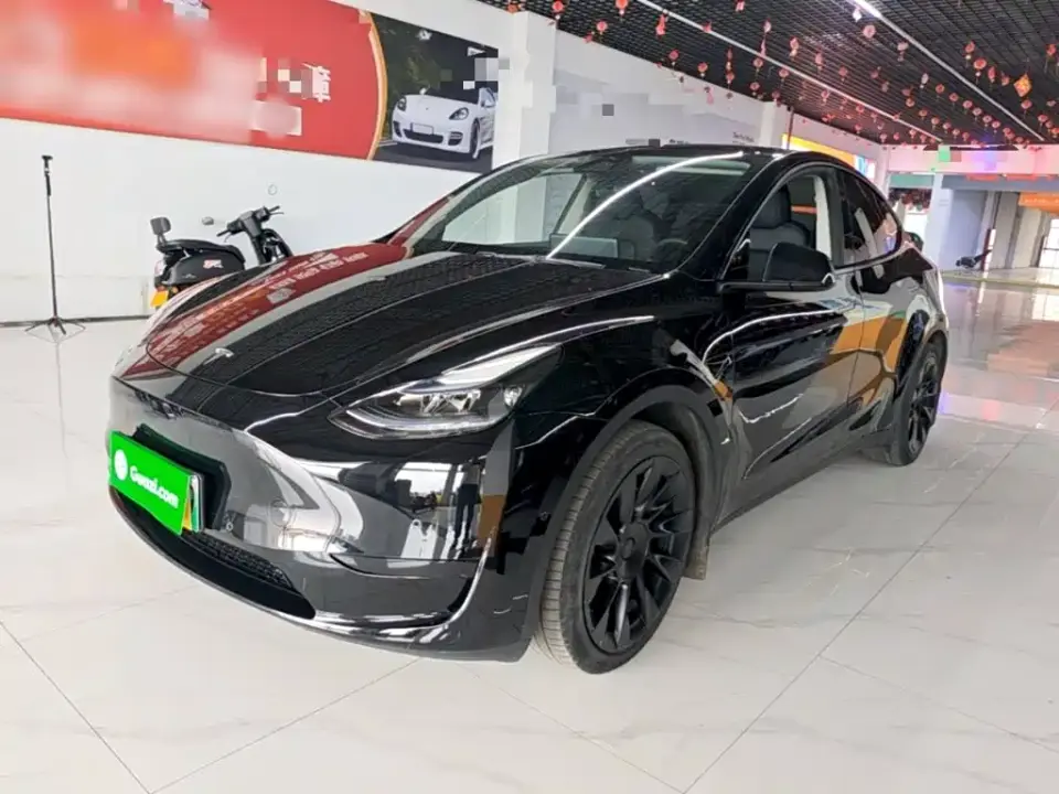 Tesla Model Y Facelift Rear-Wheel Drive Version 2023