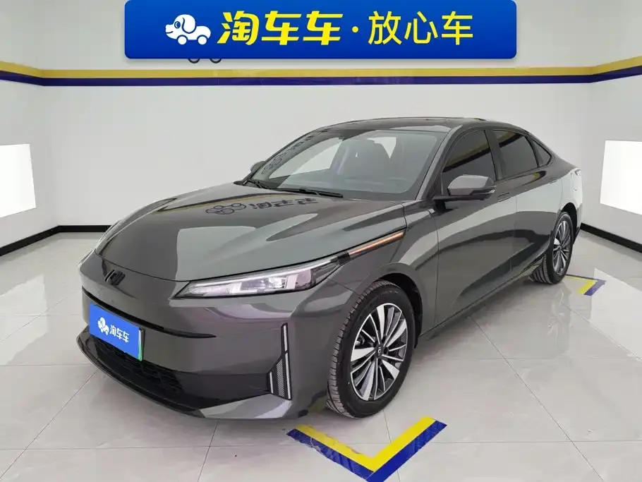 Changan Qiyuan A05 Deluxe Edition 145 Leading 2024