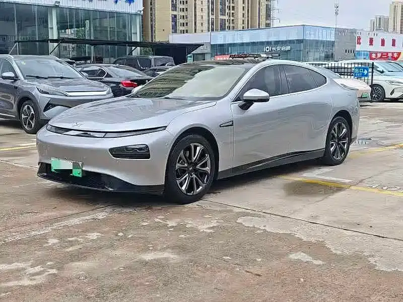 XPeng P7 Model 670N 2021