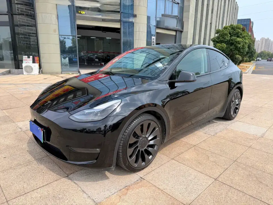 Tesla Model Y Performance High-Performance All-Wheel Drive Version 2023