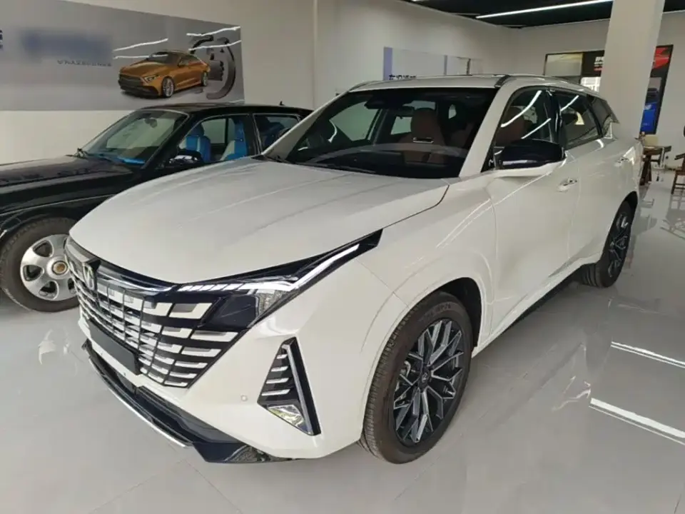 Changan UNI-Z 1.5T Premium 2026