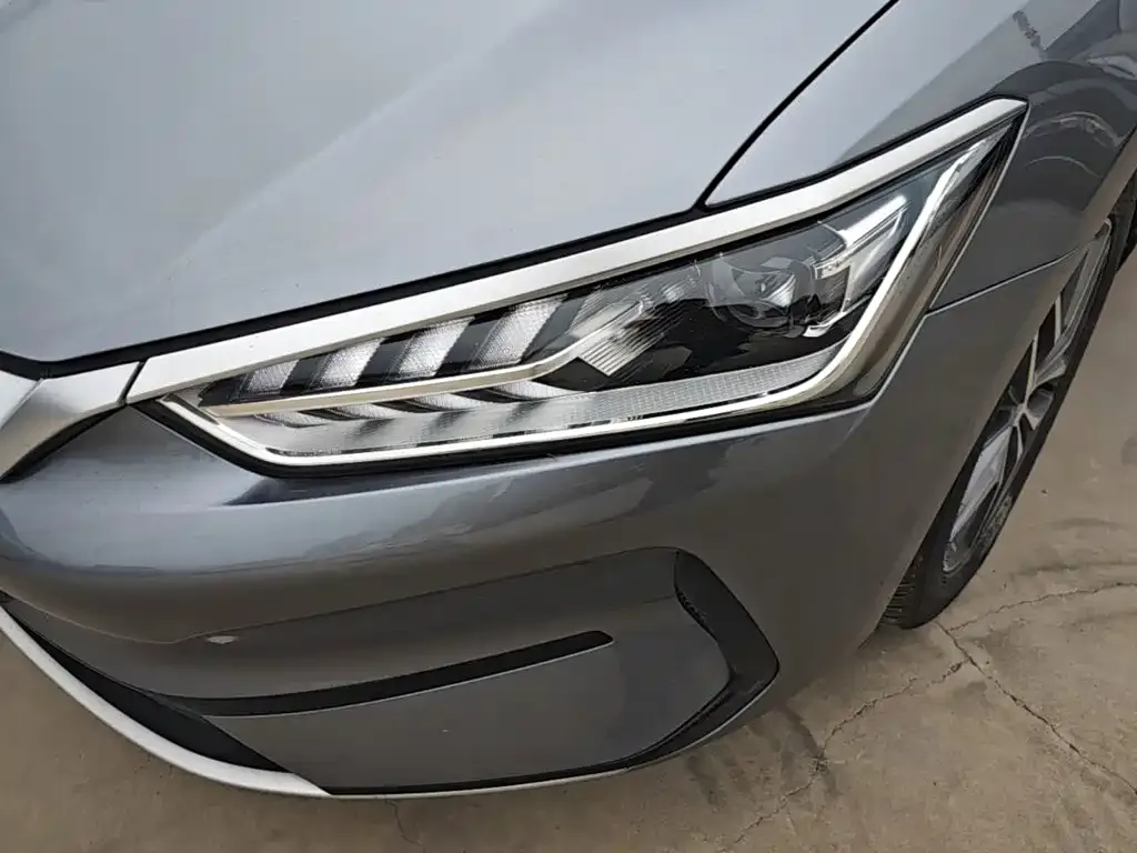 BYD Qin PLUS Glory Edition EV 510KM Leading 2024 — фото 18