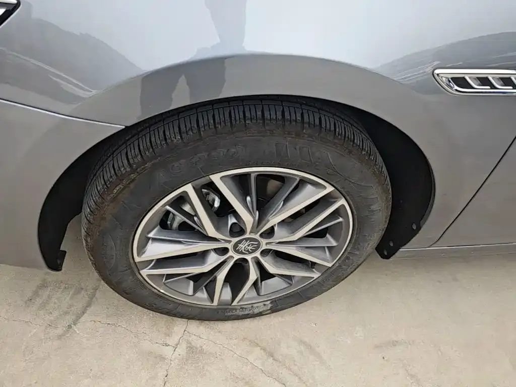BYD Qin PLUS Glory Edition EV 510KM Leading 2024 — фото 25
