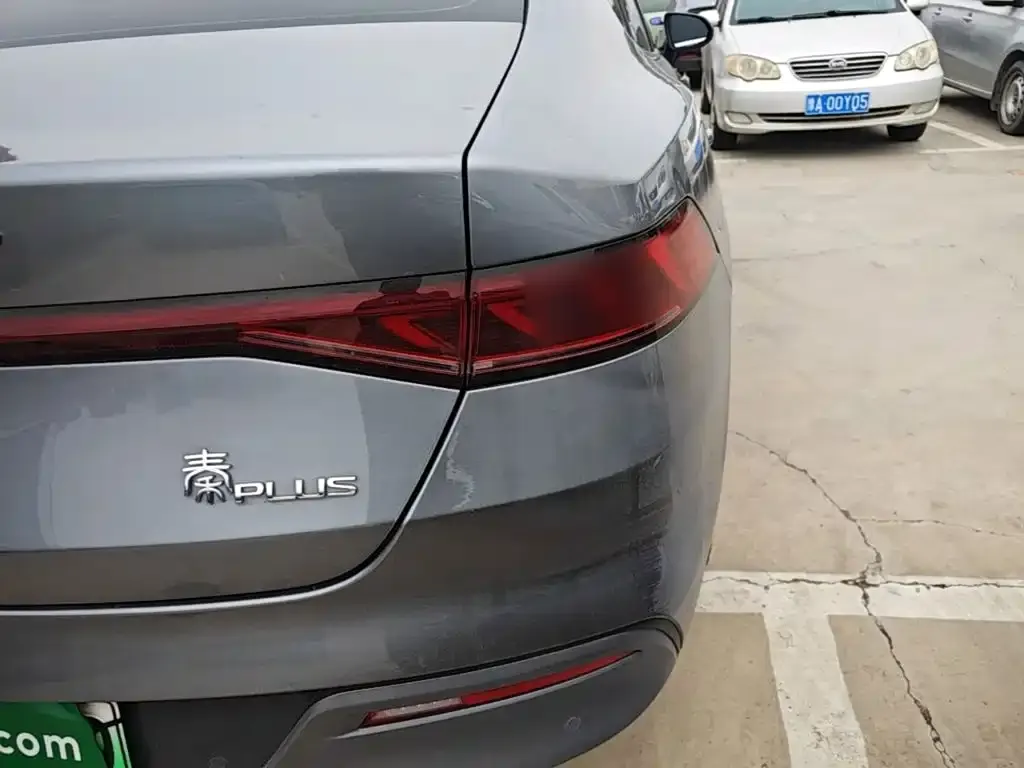 BYD Qin PLUS Glory Edition EV 510KM Leading 2024 — фото 24