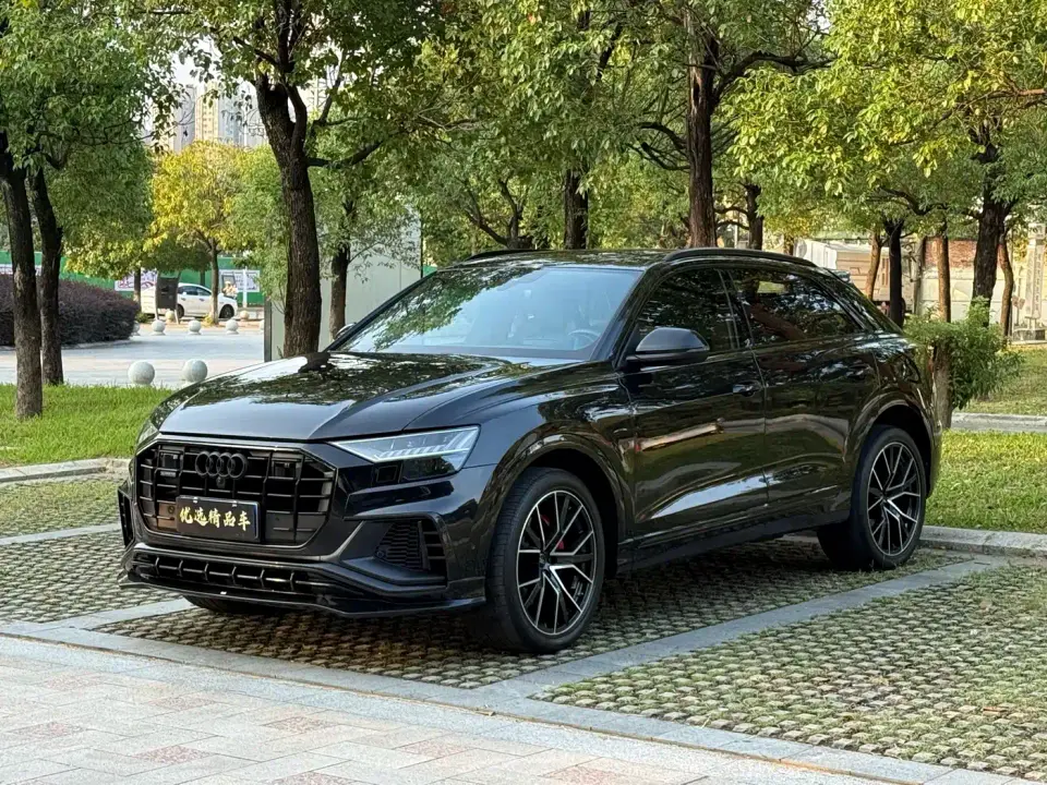 Audi Q8 Model 55 TFSI Exclusive Dynamic 2021