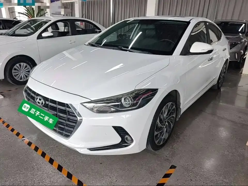 Hyundai Elantra 1.5L CVT Smart Elite 2020