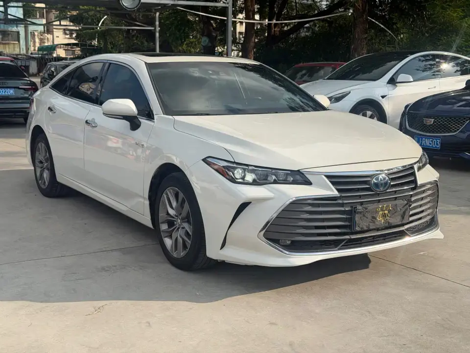 Toyota Avalon Hybrid 2.5L Luxury Edition China V 2019