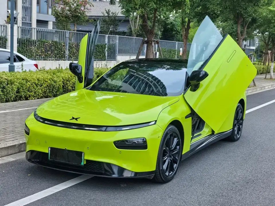 XPeng P7 670E Wing Edition 2021
