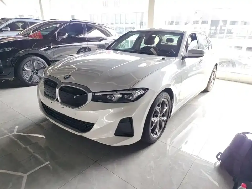 BMW i3 eDrive 35 L 2023