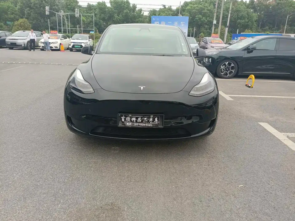 Tesla Model Y Facelift Rear-Wheel Drive Version 2023