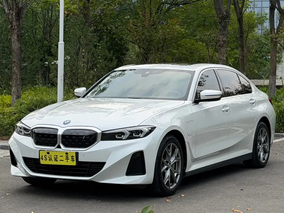 BMW i3 eDrive 35 L 2024