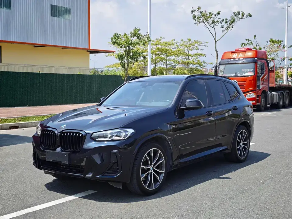 BMW X3 xDrive30i Leading M Night Package 2024
