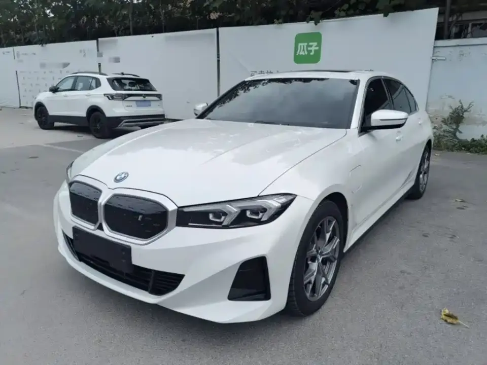 BMW i3 eDrive 35 L 2023