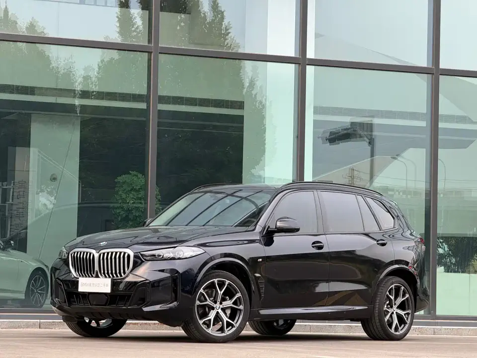 BMW X5 xDrive 30Li Premium M Sport Black Night Package 2025