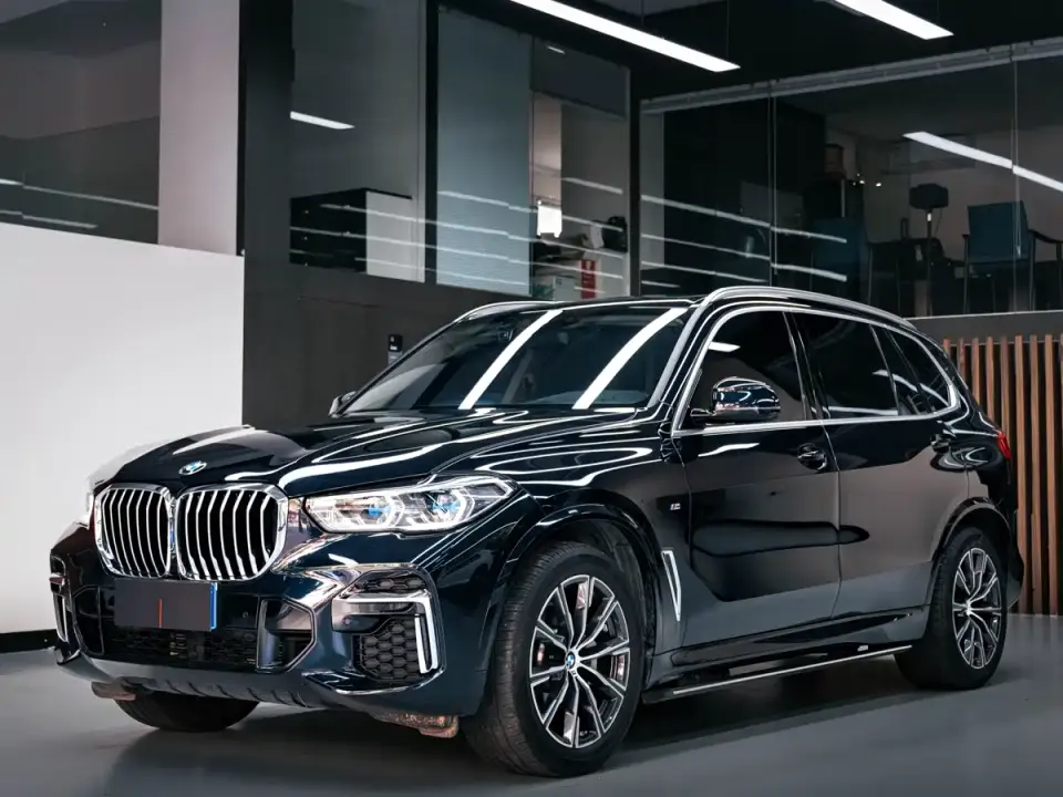 BMW X5 xDrive 30Li Premium M Sport Package 2023