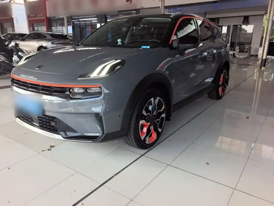 Lynk & Co 06 1.5T Halo 2021